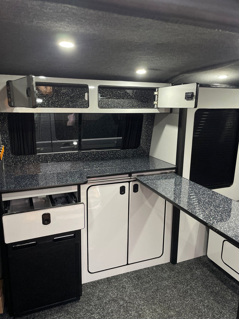 VW T5/T6 Rock & Roll Bed & Light gloss grey with Black Sparkle Worktop Units