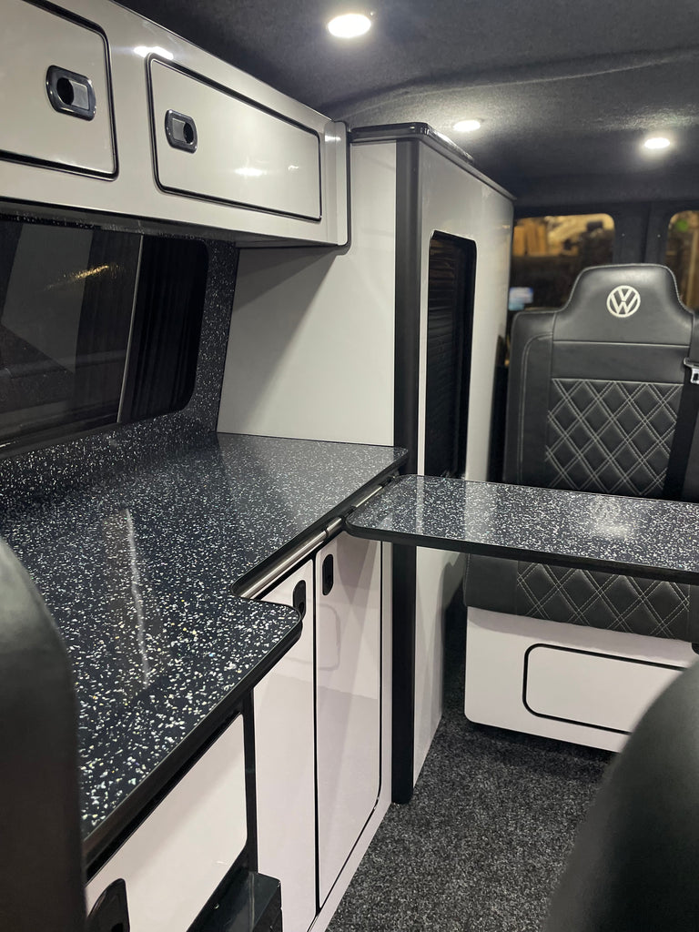 VW T5/T6 Rock & Roll Bed & Light gloss grey with Black Sparkle Worktop Units