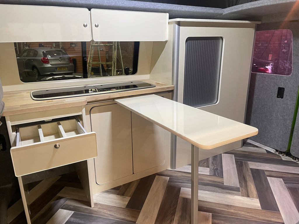 VW T5/T6 Gloss Cream & Oak SWB/LWB Units