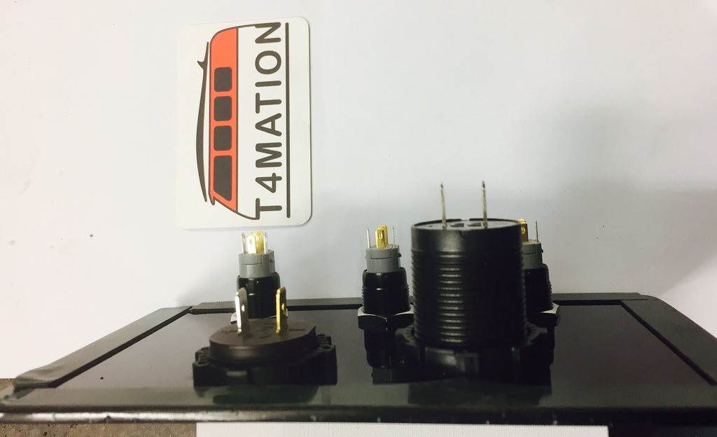 12v switch console with blue halo switches, volt display and dual USB