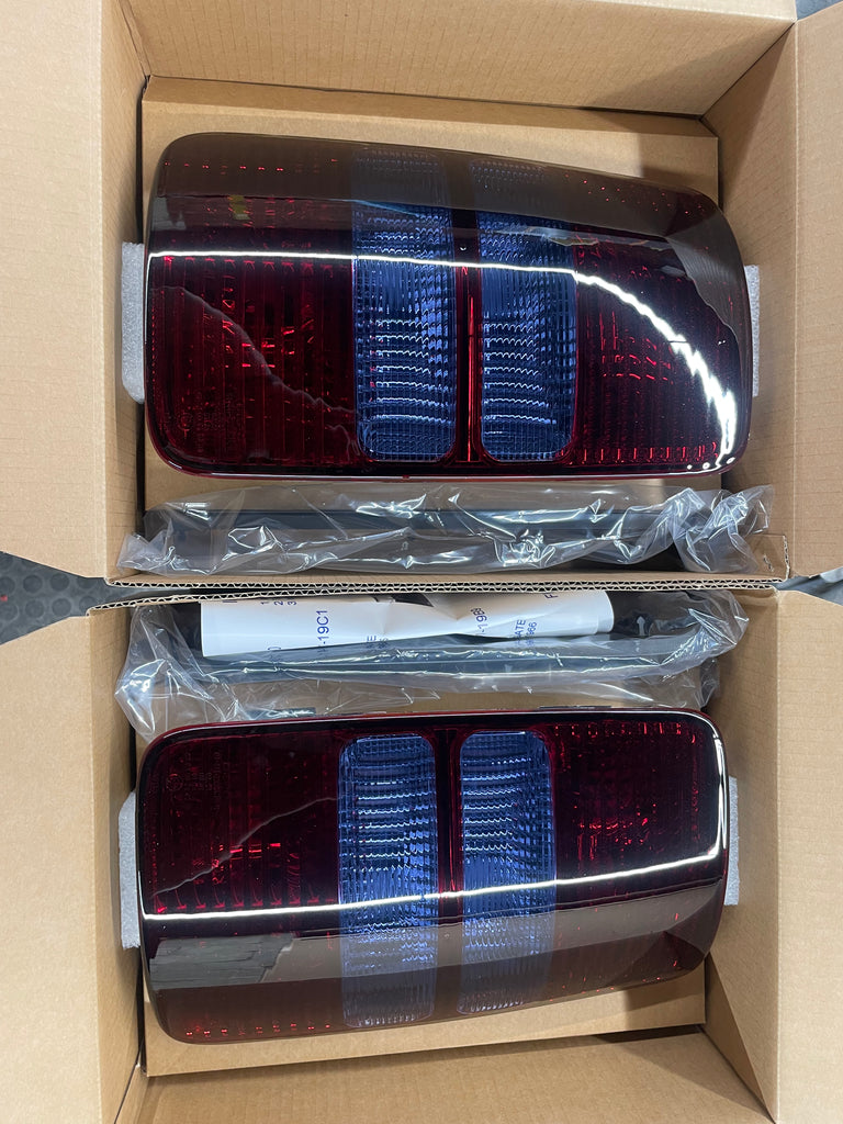 Caddy SMOKED rear lights 10-15