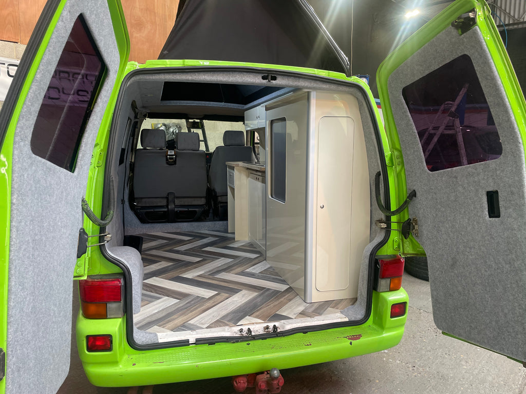 VW T5/T6 Gloss Cream & Oak SWB/LWB Units