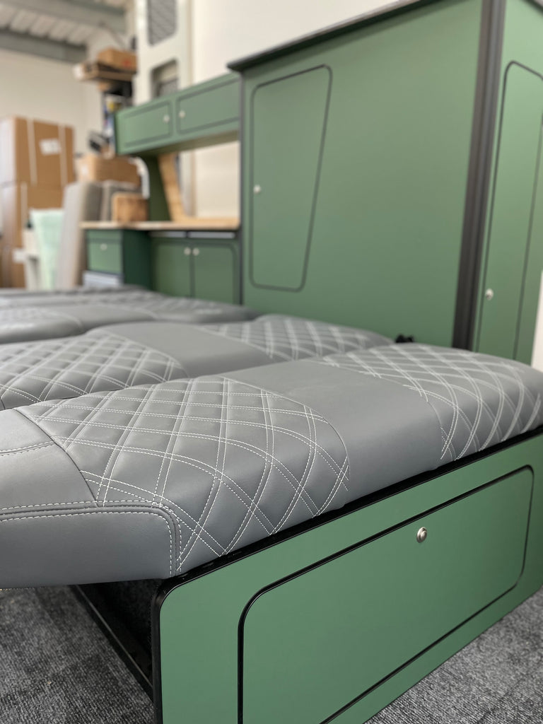 T4 Super Matt Green & Oak Unit