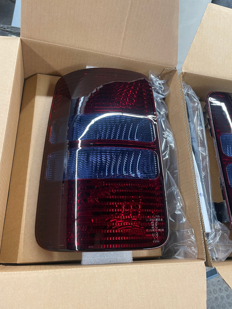 Caddy SMOKED rear lights 10-15