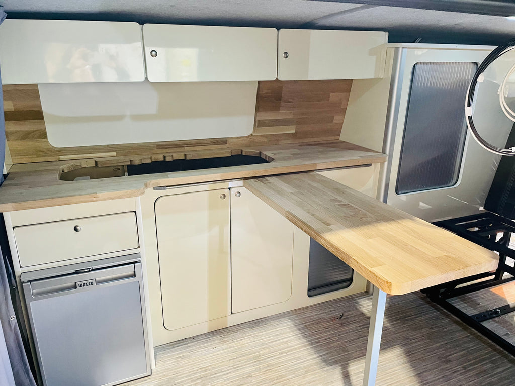 VW T4 lwb units in solid oak and cream gloss